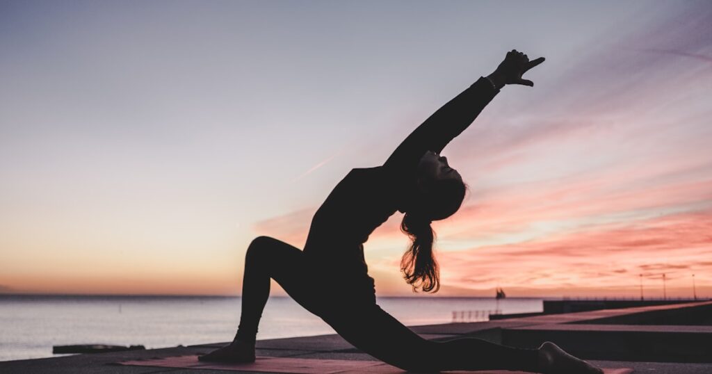 Desk Worker Stretch Routine: 5 Moves for Tight Shoulders